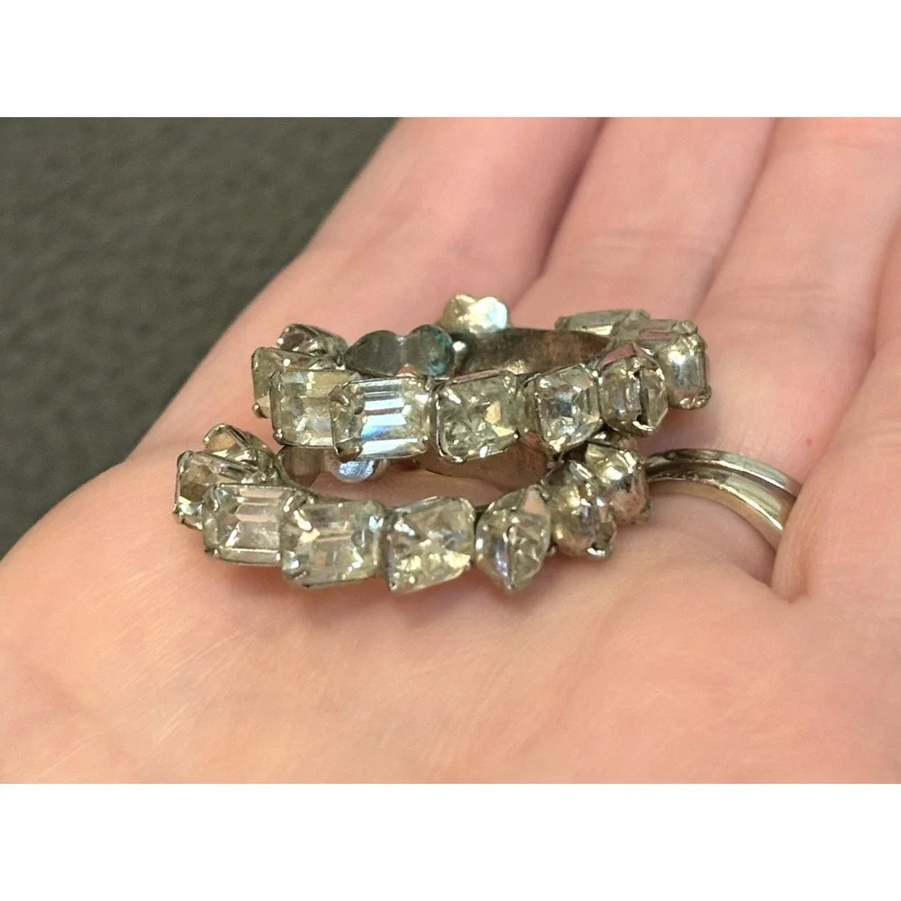 Vintage Silver Tone Screw Back Hoop Earrings Crystal Baguette Rhinestones